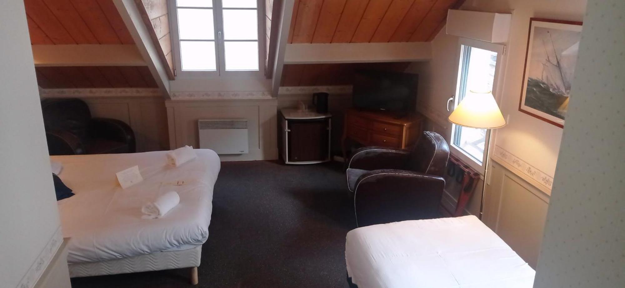 Le Querrien Hotell Cancale Eksteriør bilde