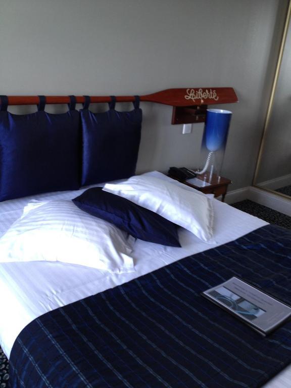 Le Querrien Hotell Cancale Rom bilde