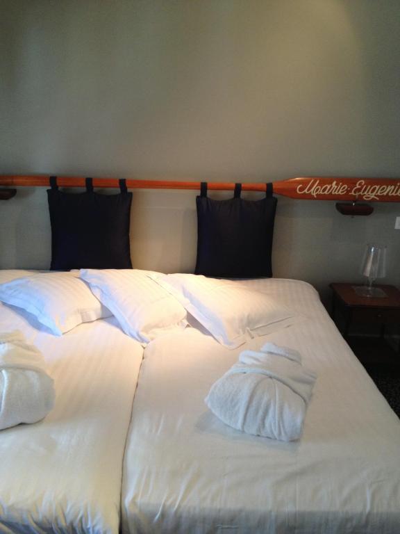 Le Querrien Hotell Cancale Eksteriør bilde