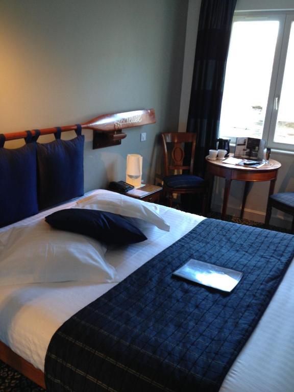 Le Querrien Hotell Cancale Eksteriør bilde
