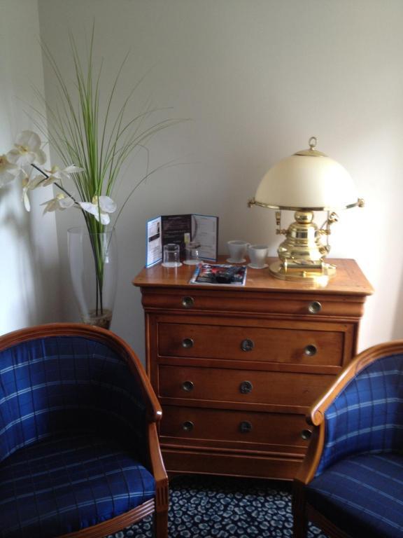 Le Querrien Hotell Cancale Rom bilde